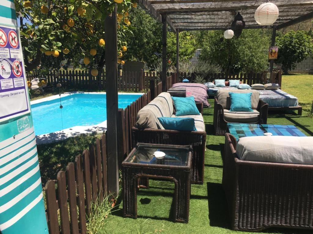 Karma House Guest House Casares Ngoại thất bức ảnh