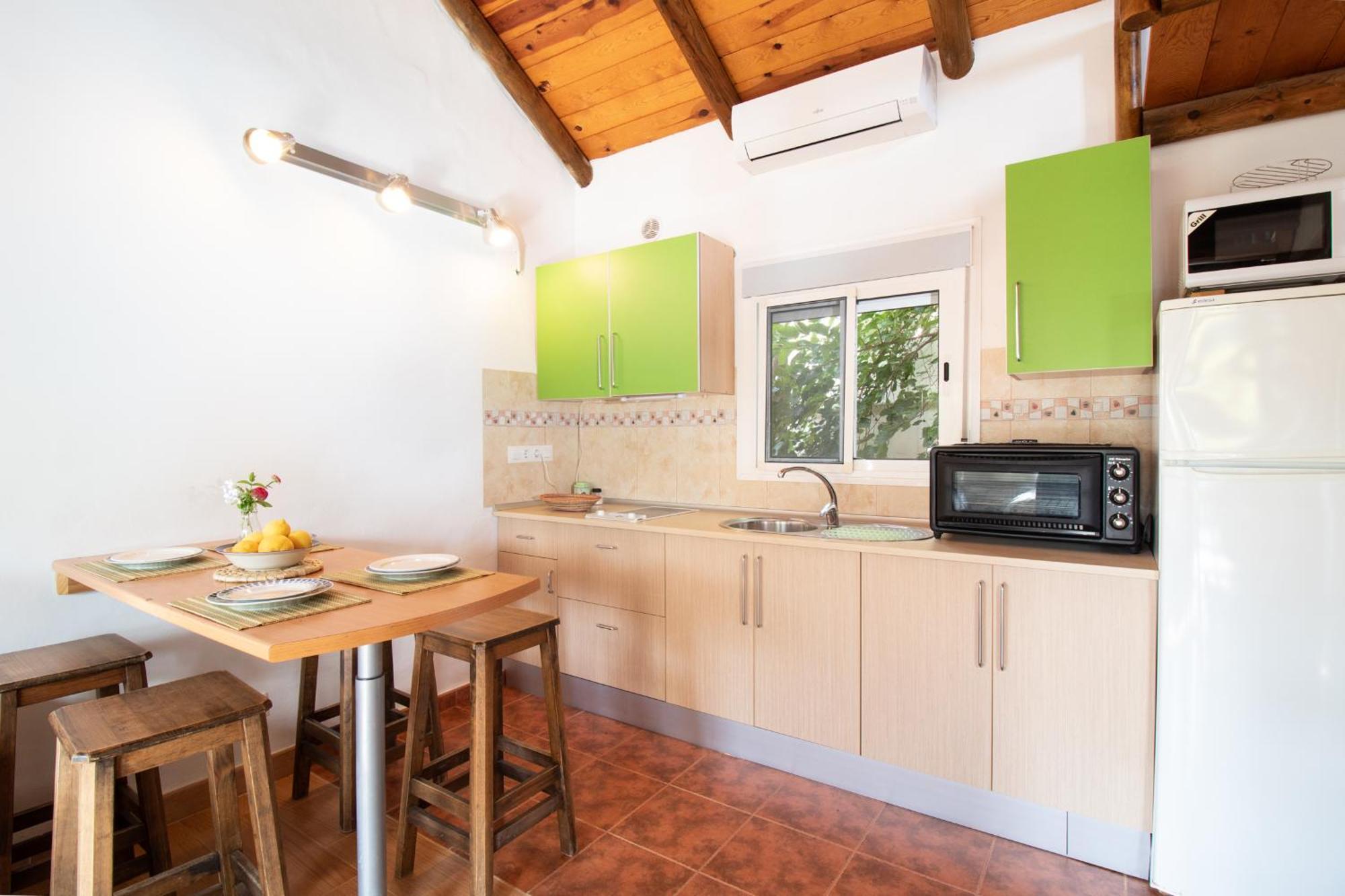 Karma House Guest House Casares Ngoại thất bức ảnh