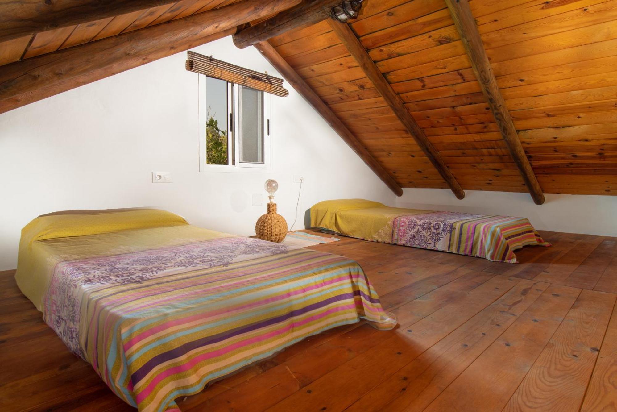 Karma House Guest House Casares Ngoại thất bức ảnh
