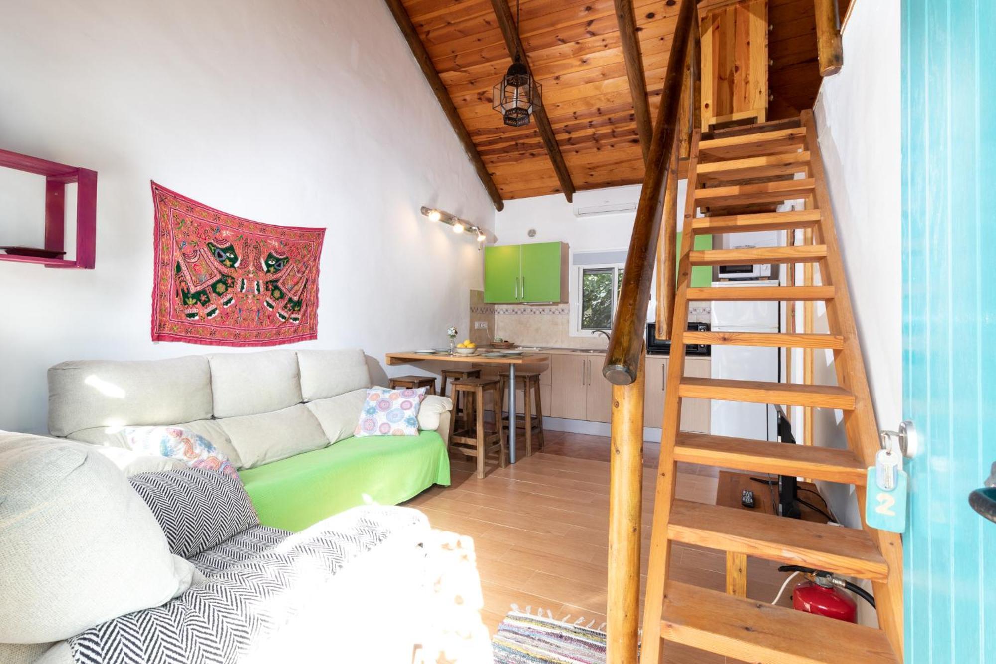 Karma House Guest House Casares Ngoại thất bức ảnh
